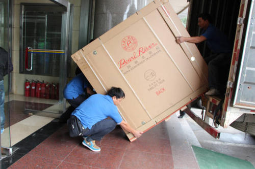 赤峰钢琴贵重工艺品无忧运